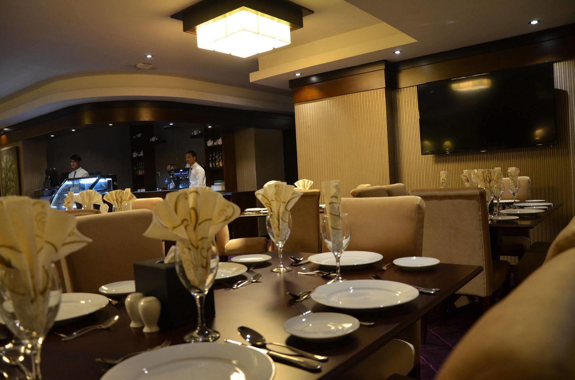 Lavona Hotel Al Al Jubail Exteriör bild